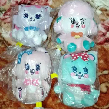 SWIMMER Kawaii를 꼬옥 봉제 인형 4개 세트 (볼체인 포함)