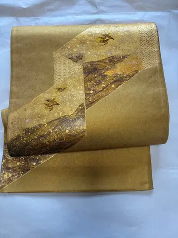 골드 컬러 후쿠로 오비 금박 무늬 나는 새