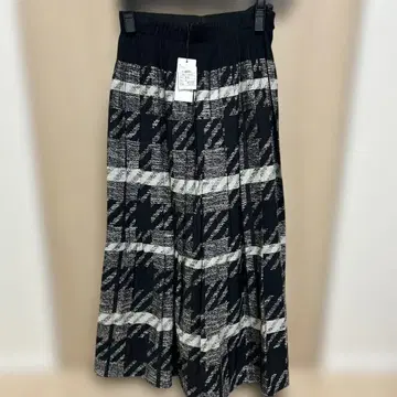 그레디 브릴리언트 스커트