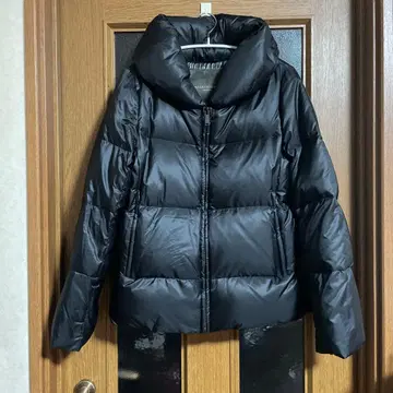 [ 새상품급 ] 매킨토시 런던 다운 자켓 블랙 38 사이즈