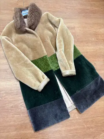 ESCADA 무스탕 코트 36