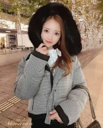 미셸 마카롱 체크 무늬 퍼(fur) 포함 다운 자켓