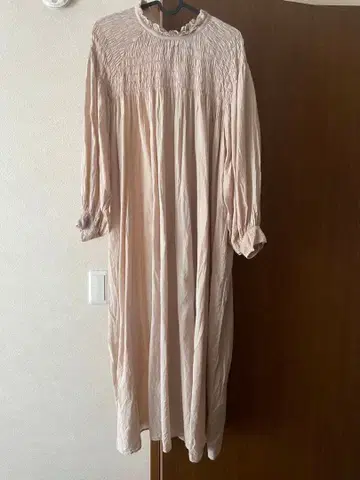 누키테파 넥 개더 원피스 핑크