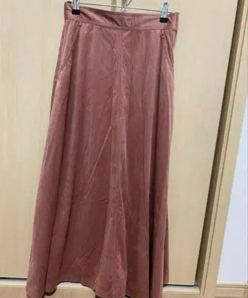 핑크 코듀로이 플레어 스커트