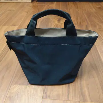 에르베샤 펠리에 보트형 백