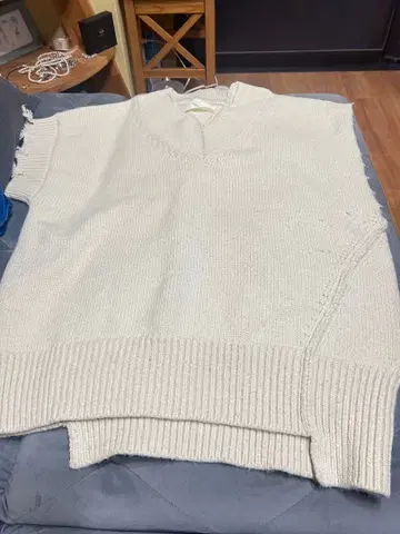 TODAYFUL 아이보리 V넥 니트 베스트
