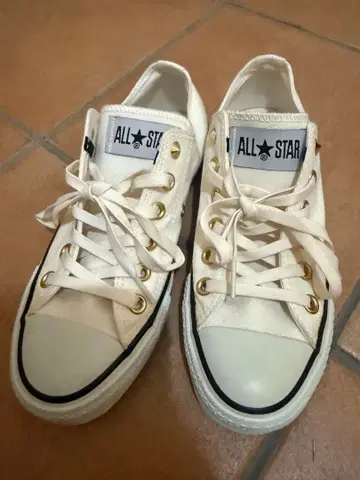 CONVERSE ALL STAR 화이트 스니커즈