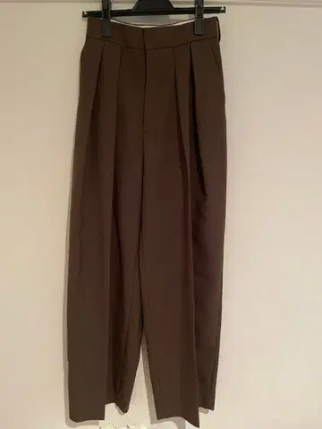 LE CIEL BLEU 플리츠 슬랙스