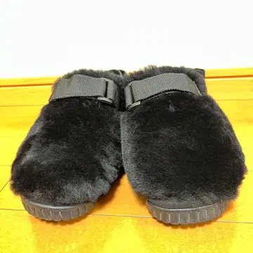 SHAKA 샌들 퍼 소재 US5 23cm 샤카