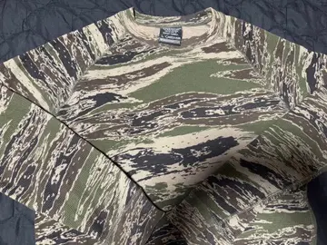 백 채널 써멀 롱 T셔츠