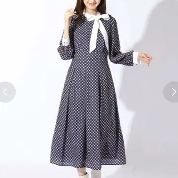 윌셀렉션 지오메트릭 보타이 원피스