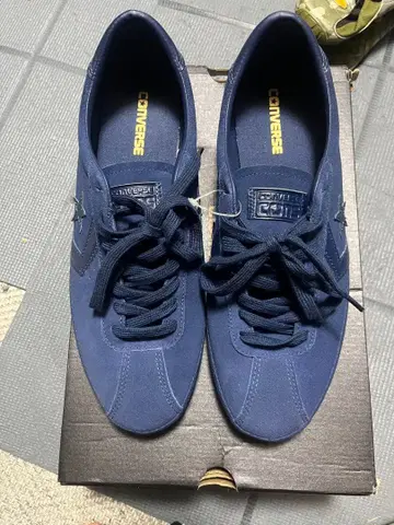 CONVERSE 네이비 스니커즈