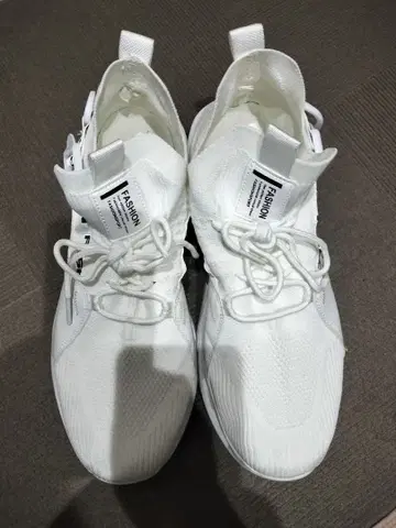 화이트 하이컷 스니커즈