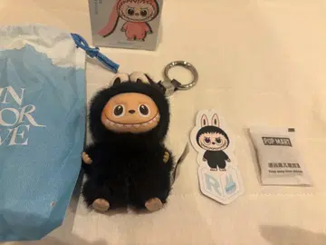 POP MART 러브브 키링 R