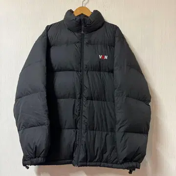 VANJAC 다운 자켓 사이즈 L 블랙 로고 자수 남성용 두툼한