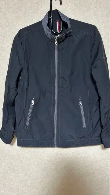 인스파이어 네이비 나일론 자켓