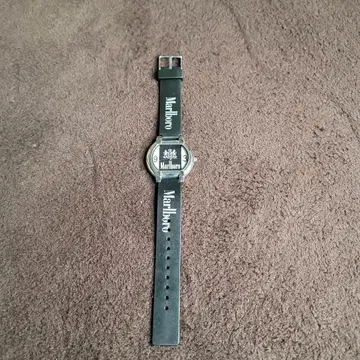 Marlboro 아날로그 시계 블랙