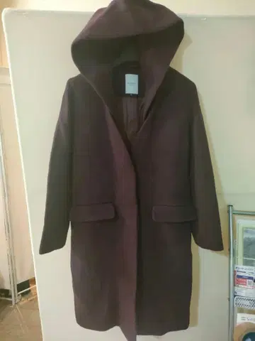 ROSE BUD 다크 퍼플 후드 부착 롱 코트