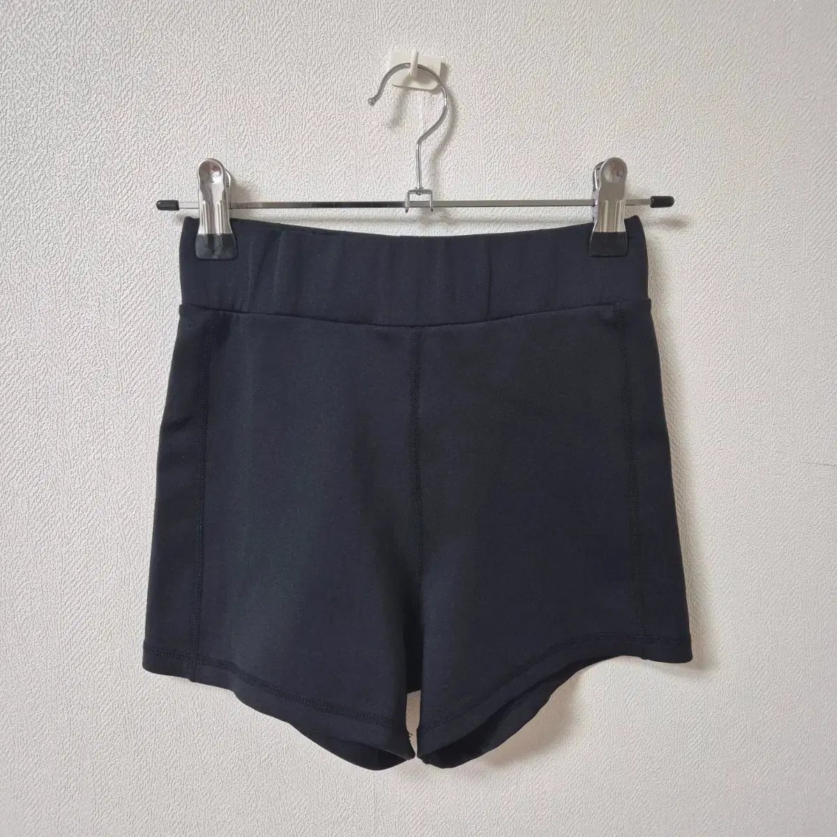 Black high-waisted swimsuit rash guard beachwear