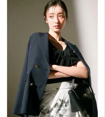 2025 스나이델 테일러드 자켓