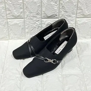 새상품급 KOBE SABRINA 여성용 블랙 펌프스 고베 사브리나
