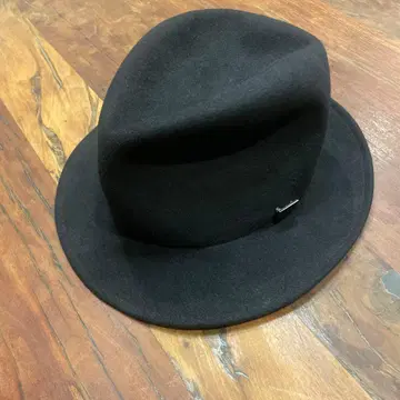 새상품급 maniera 마니에라 울 햇 블랙 100% 울