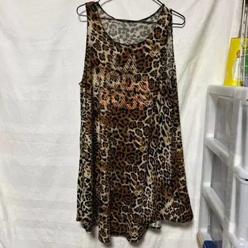 이타리야 상의 티셔츠 탱크탑