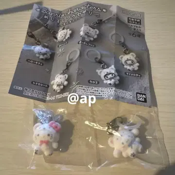 [ 당일 배송 ] 헬로키티 산리오 메지루시 액세서리 복슬복슬 스노우 키티