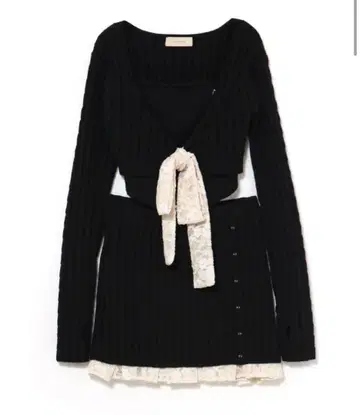 Sasha 레이스 세트업 블랙