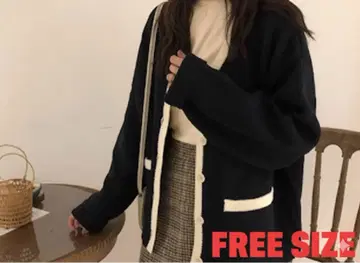 [ 미사용 새상품 ] 파이핑 가디건 네이비 루즈핏 프리 사이즈