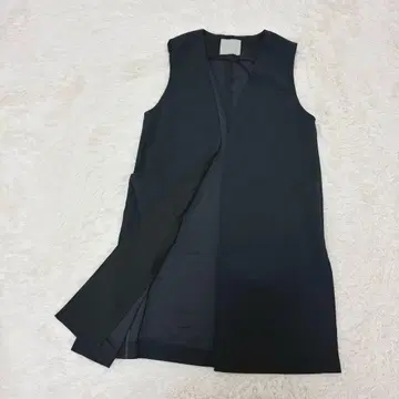 새상품급 앙피로 워셔블 뷰티 무브 롱베스트 포켓 부착 M