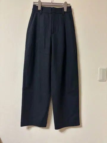 새상품급 유니클로 코토니에 브러쉬드 저지 턱 와이드 팬츠 XS