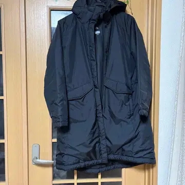 새상품급! adidas 블랙 다운 자켓 벤치 코트