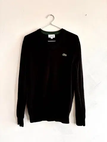 라코스테 오가닉 코튼 V넥 스웨터 S 사이즈