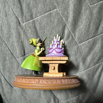 잠자는 숲속의 미녀 피규어