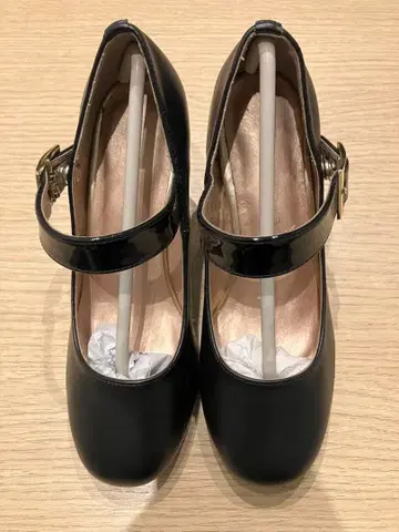 블랙 스트랩 하이힐 S 사이즈