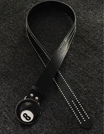 스터드 장식 블랙 벨트 8볼 디자인