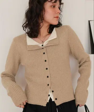 레이어드 스타일 리브 니트탑 S titivate 베이지