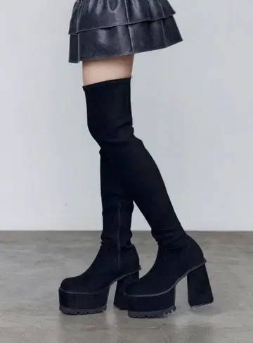 블랙 니하이 롱 부츠 EMODA 에모다 M 사이즈 통굽