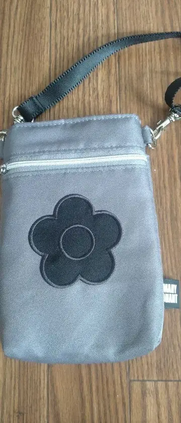 말리쿠안트 핸드폰 미니백 새상품