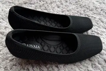 비바이어 블랙 펌프스 36