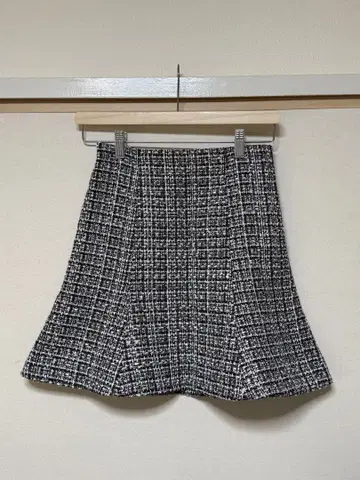 SNIDEL 트위드 플레어 스커트