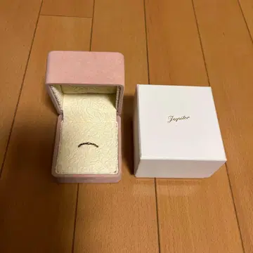 Jupiter 골드 커브 반지