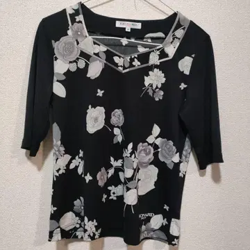 j10 컨디션 최상 LEONARD 레오나르 상의 티셔츠 38