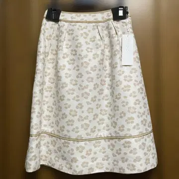 투 비 시크 스커트 42 새상품