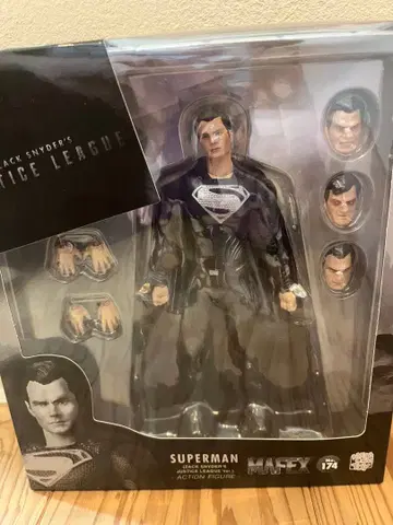 미개봉 MAFEX 마펙스 No.174 SUPERMAN 슈퍼맨