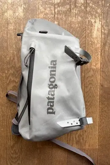 patagonia 구형 스톰프론트 슬링 서지 바디백 방수