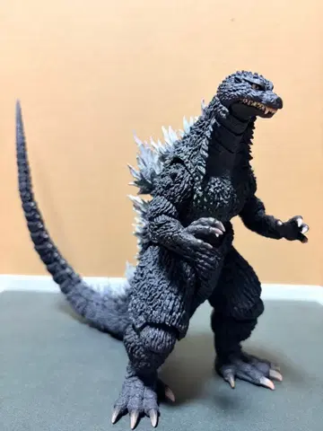몬스터아츠 고질라 2002 커스텀