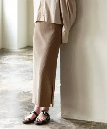 완판템 NOBLE 골지 타이트 스커트 브라운D 모카