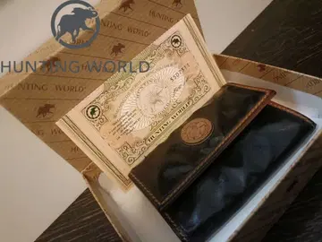 HUNTING WORLD 블랙 가죽 키케이스 상자 감정서 있음